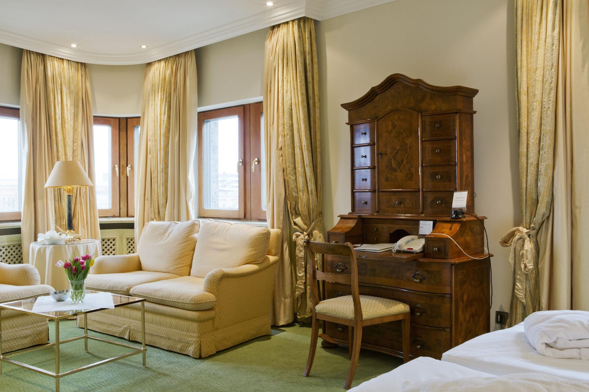Hotel Central-hotel Kaiserhof 4*