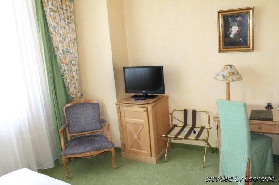 Central-hotel Kaiserhof 4*