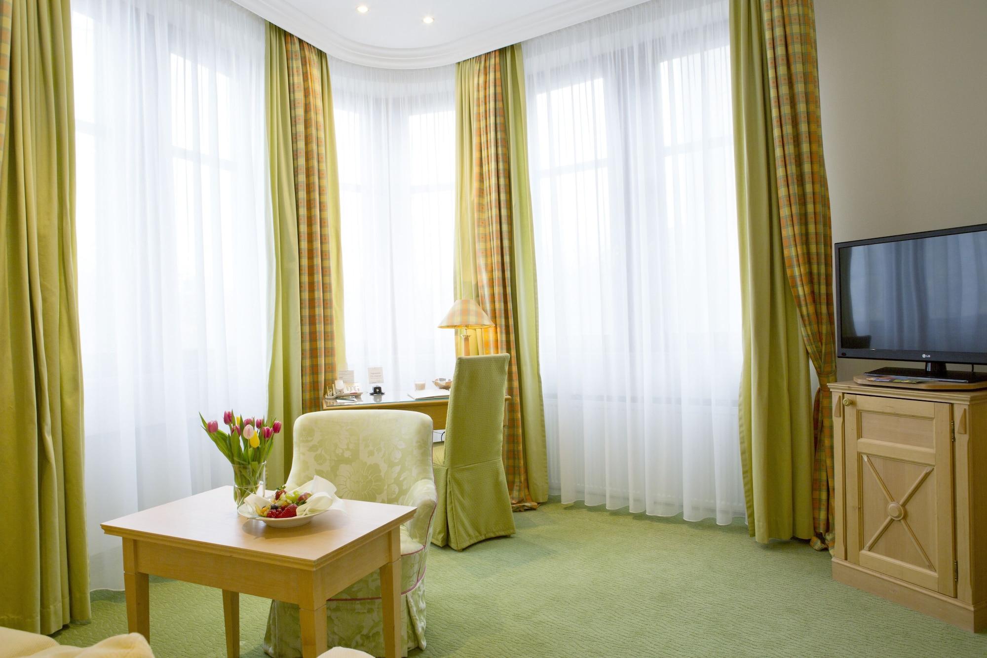 Central-hotel Kaiserhof 4*