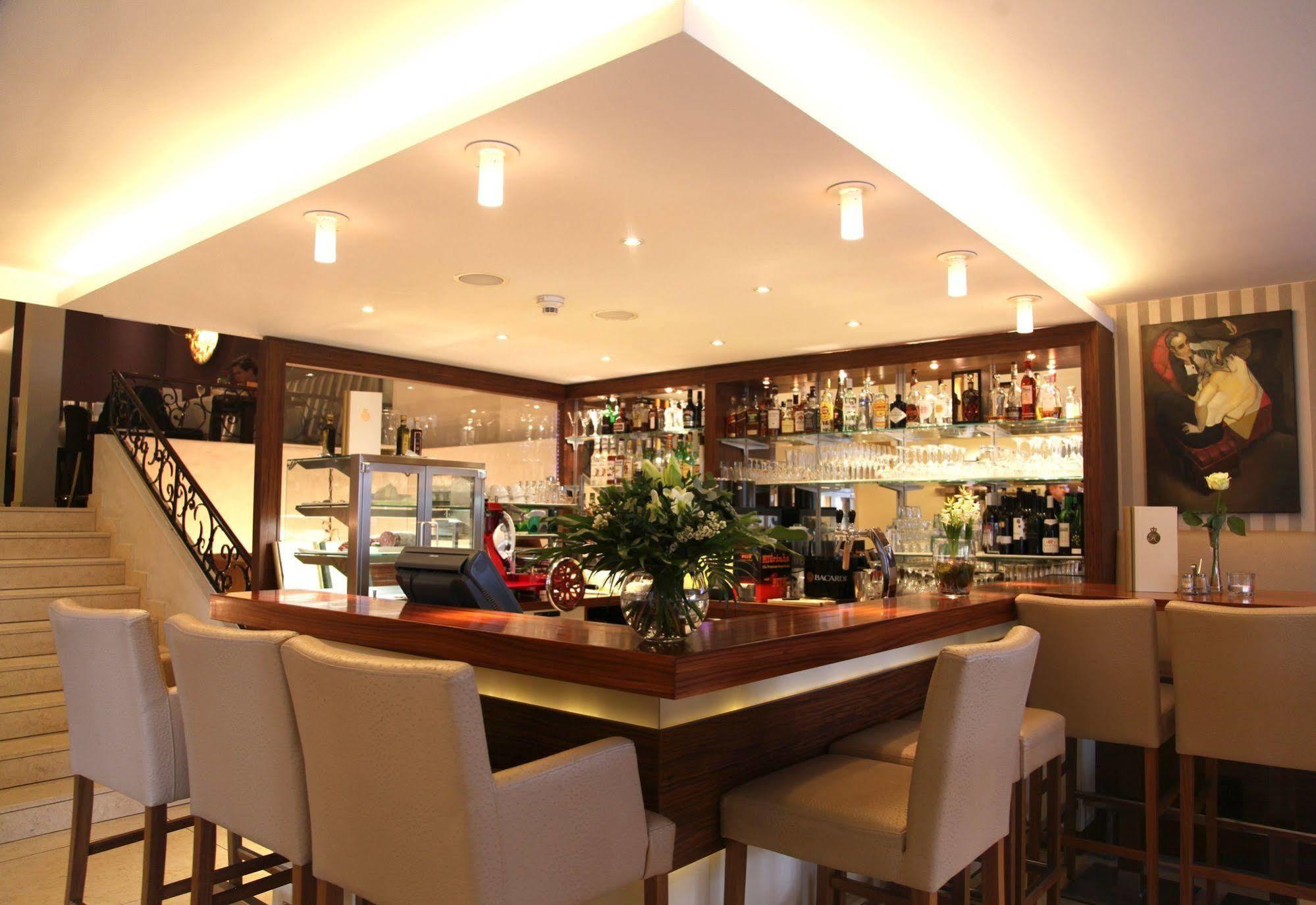 Central-hotel Kaiserhof Hotel 4*